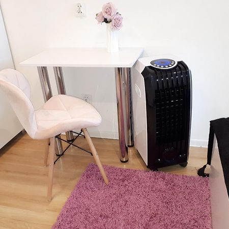 Apartamenty Centrum Panoramiczna Mala Dwojka Swan Labedz Promenada Klimatyzacja Lodowa เคียลเซ ภายนอก รูปภาพ