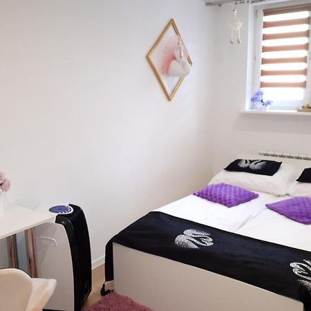 Apartamenty Centrum Panoramiczna Mala Dwojka Swan Labedz Promenada Klimatyzacja Lodowa เคียลเซ ภายนอก รูปภาพ